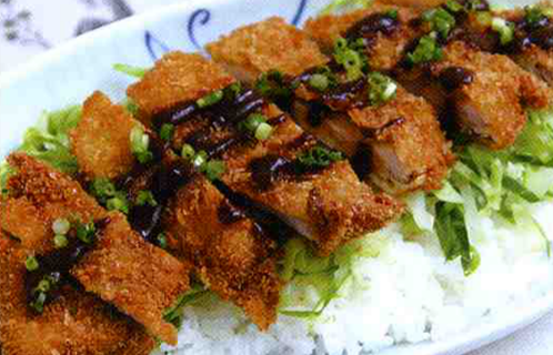 みそカツ丼とトウガンとささ身のスープ